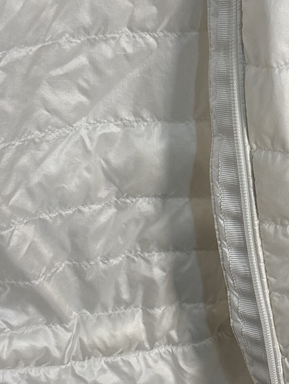 Lululemon Down For A Run Vest II White Goose Down Puffer Vest Size 12 - Picture 14 of 15